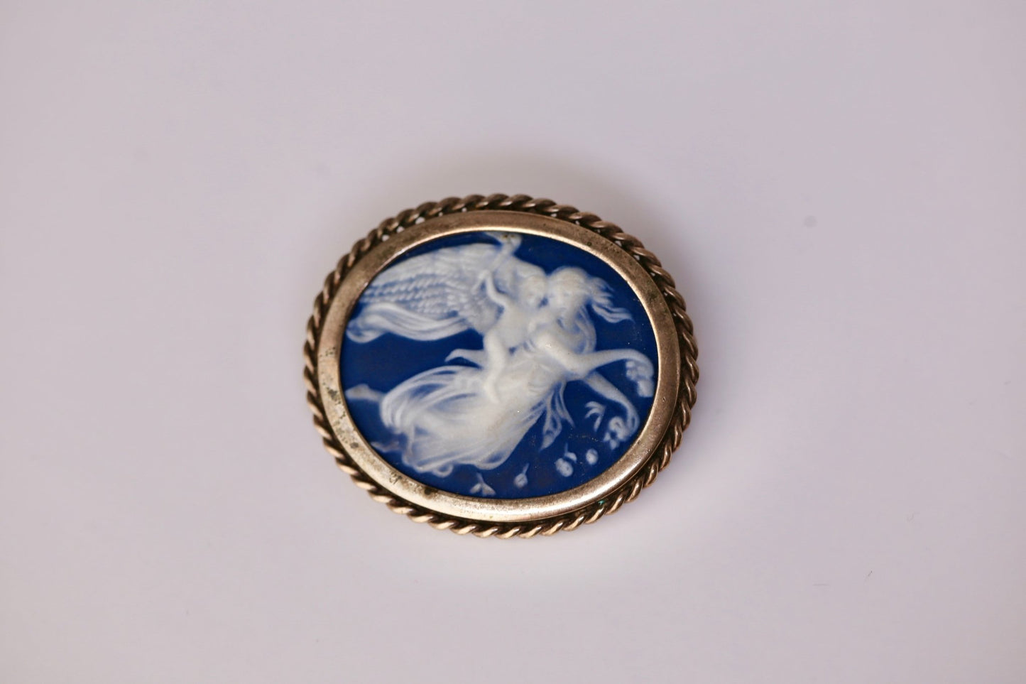 Aurora Keramik Brosche – Villeroy & Boch - The Love Witch