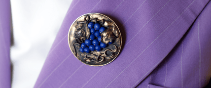 Brosche Dionysos J´taime - The Love Witch