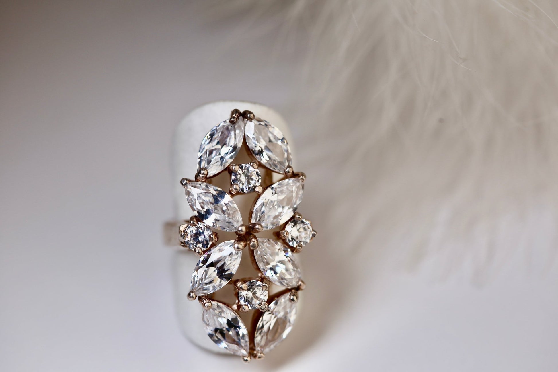 Glamour Magick Ring - The Love Witch