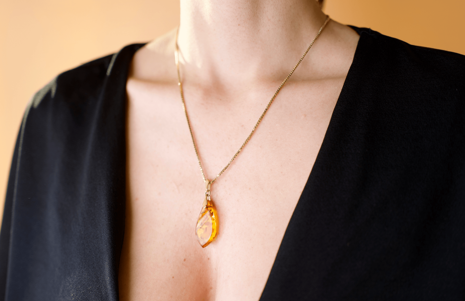 Golden Amber Kette - The Love Witch