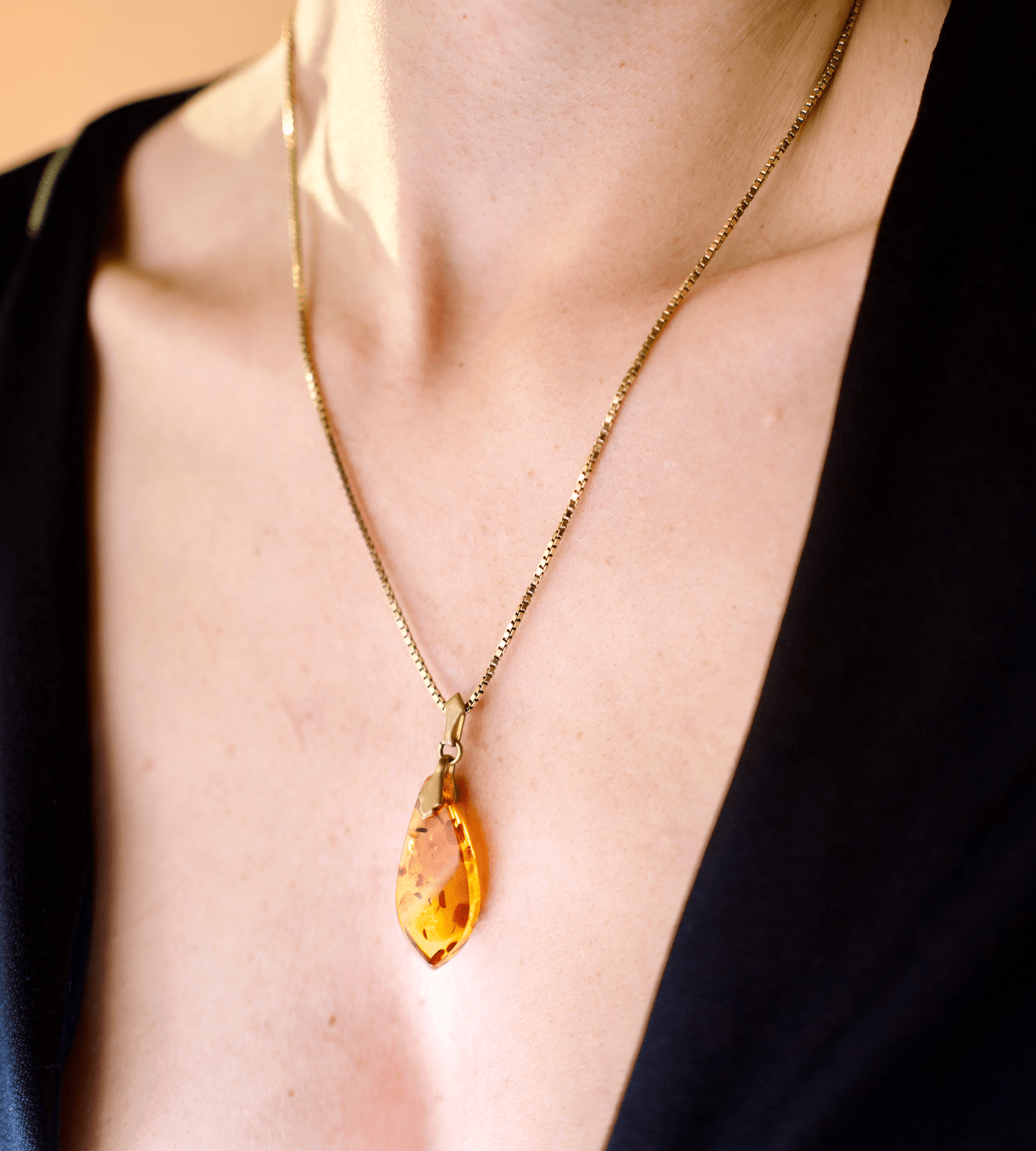 Golden Amber Kette - The Love Witch
