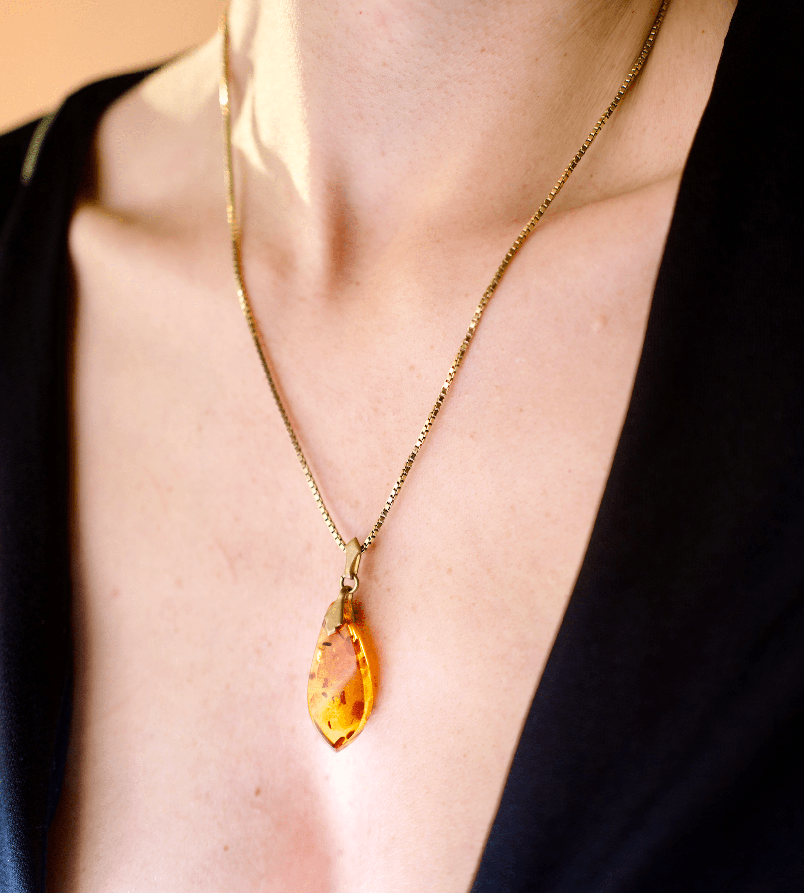 Golden Amber Kette - The Love Witch