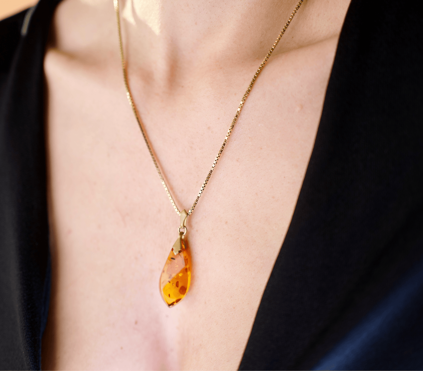 Golden Amber Kette - The Love Witch