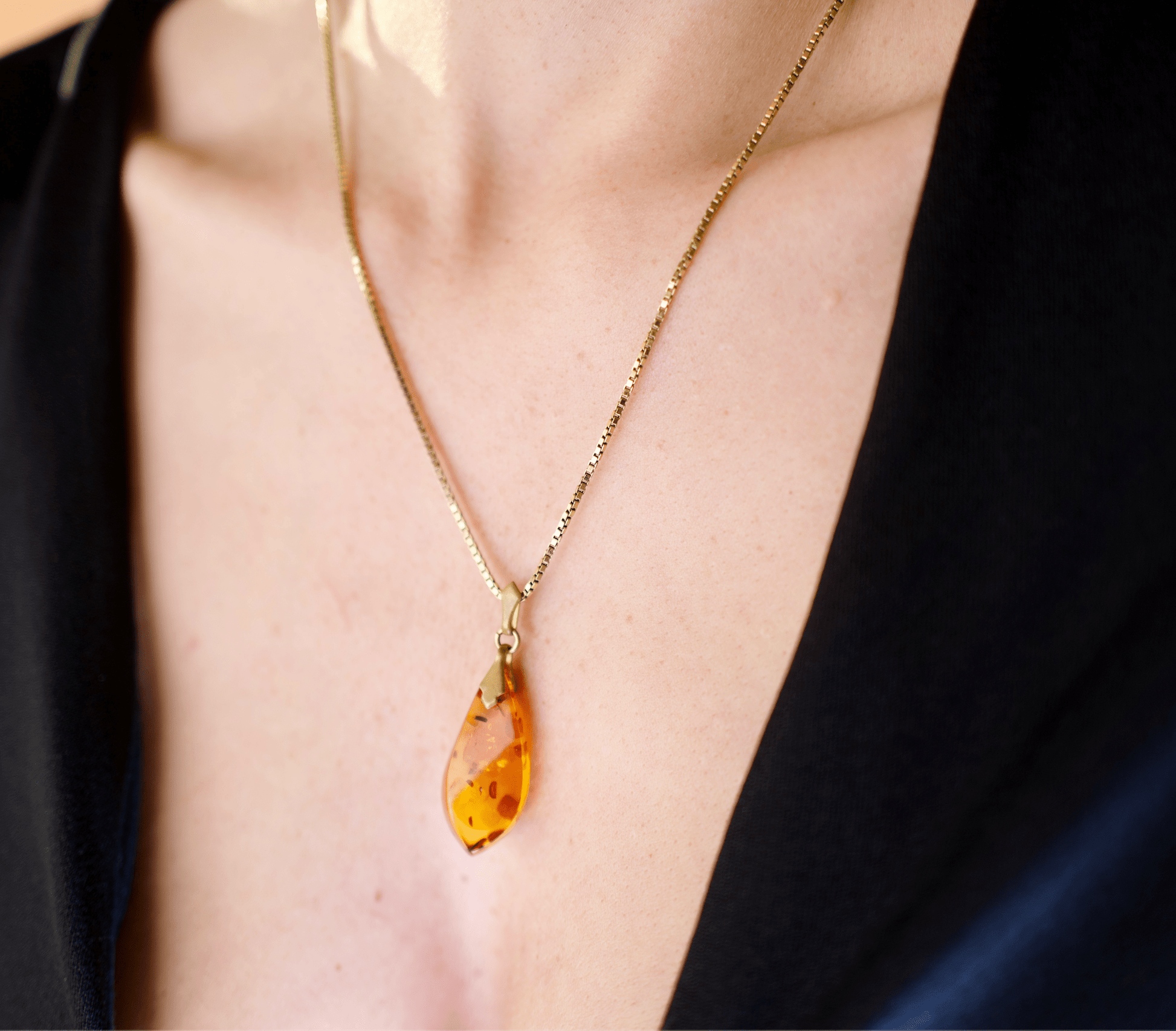 Golden Amber Kette - The Love Witch