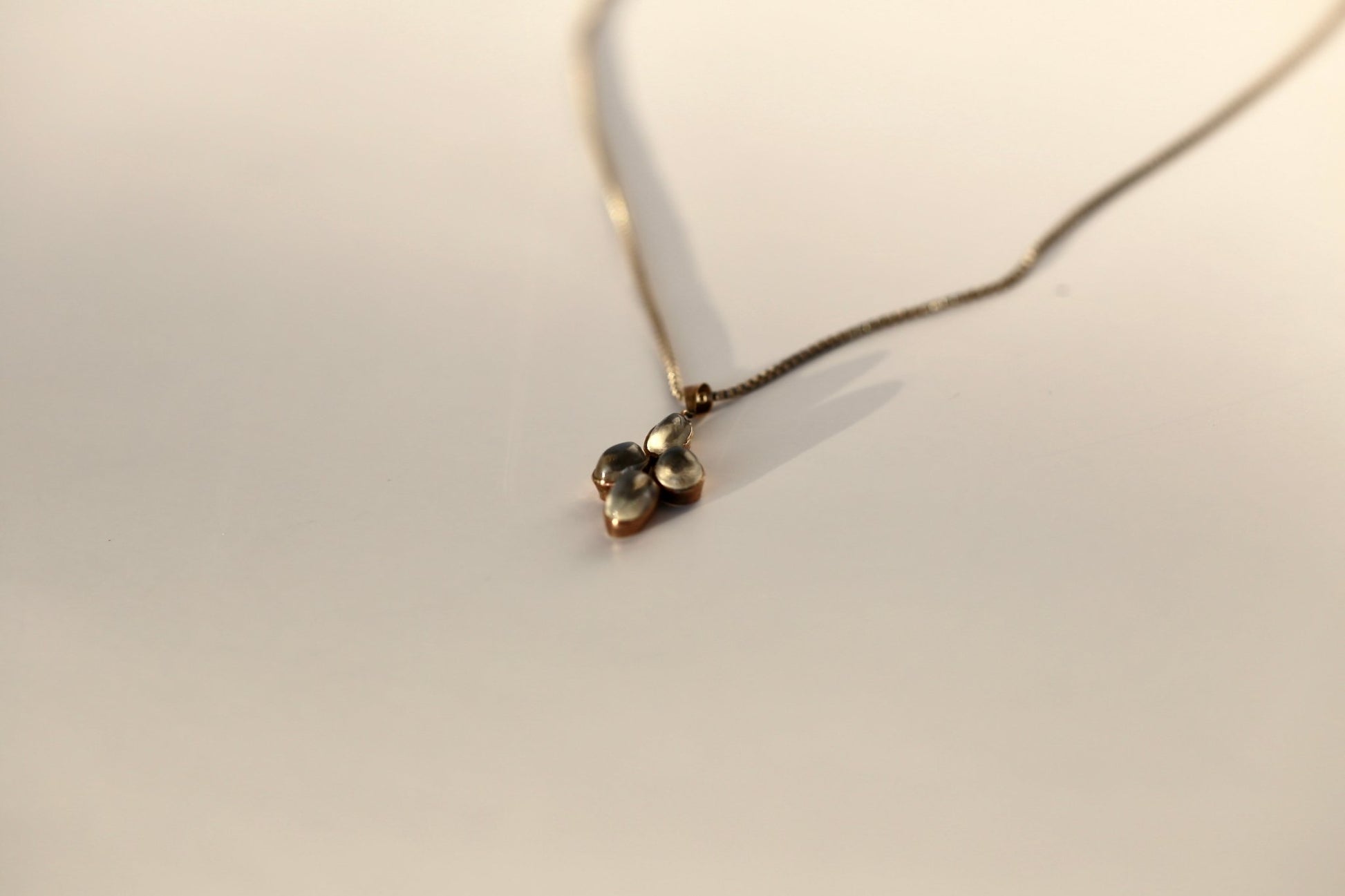 Moon Magic Kreuz - The Love Witch