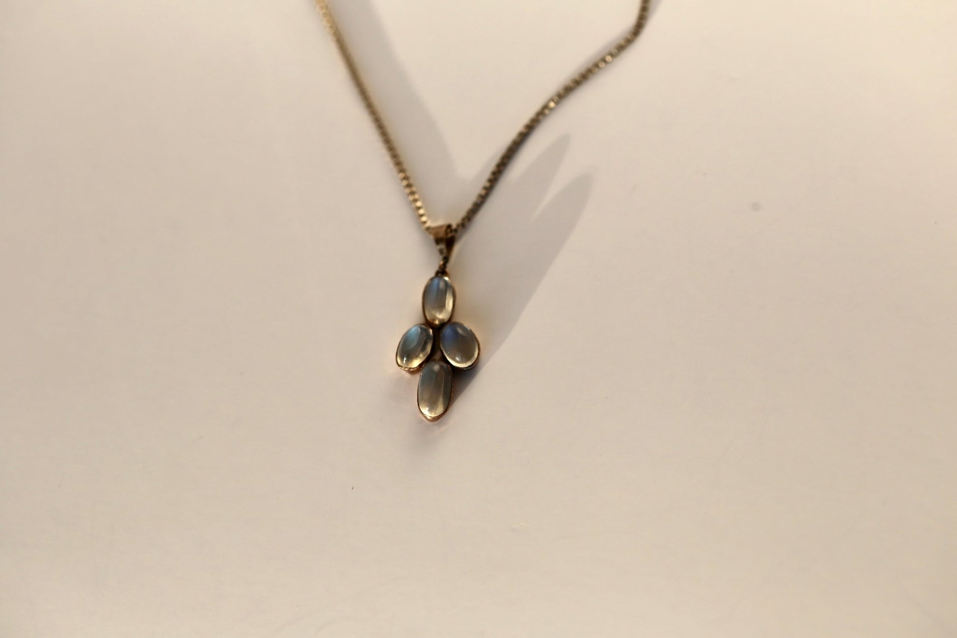 Moon Magic Kreuz - The Love Witch