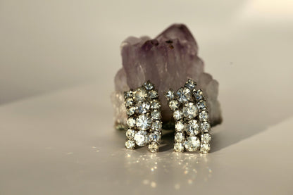 Rhinestone Clip - On Ohrringe - The Love Witch