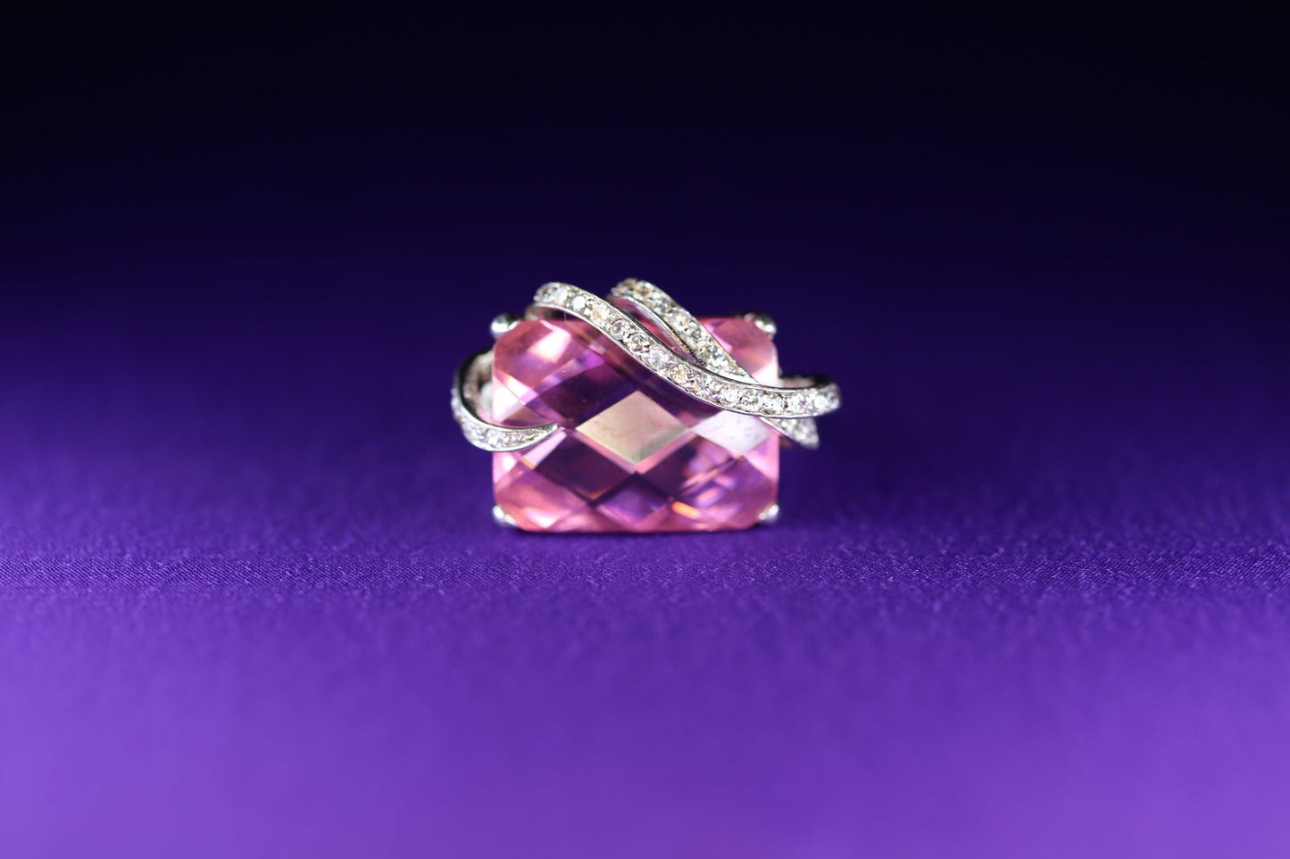 Ring Venus Calling - The Love Witch