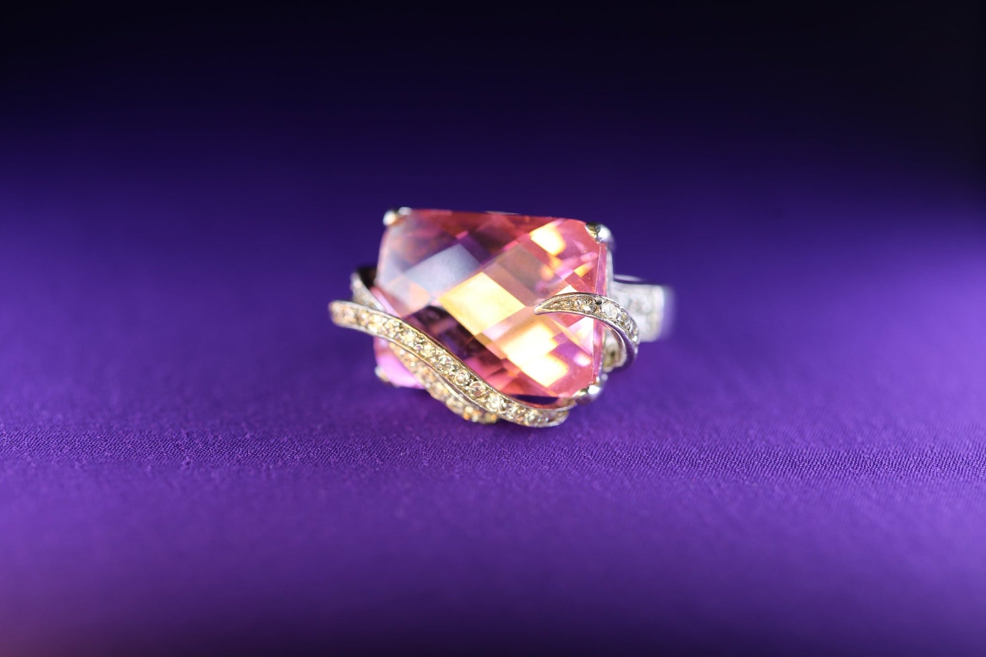 Ring Venus Calling - The Love Witch