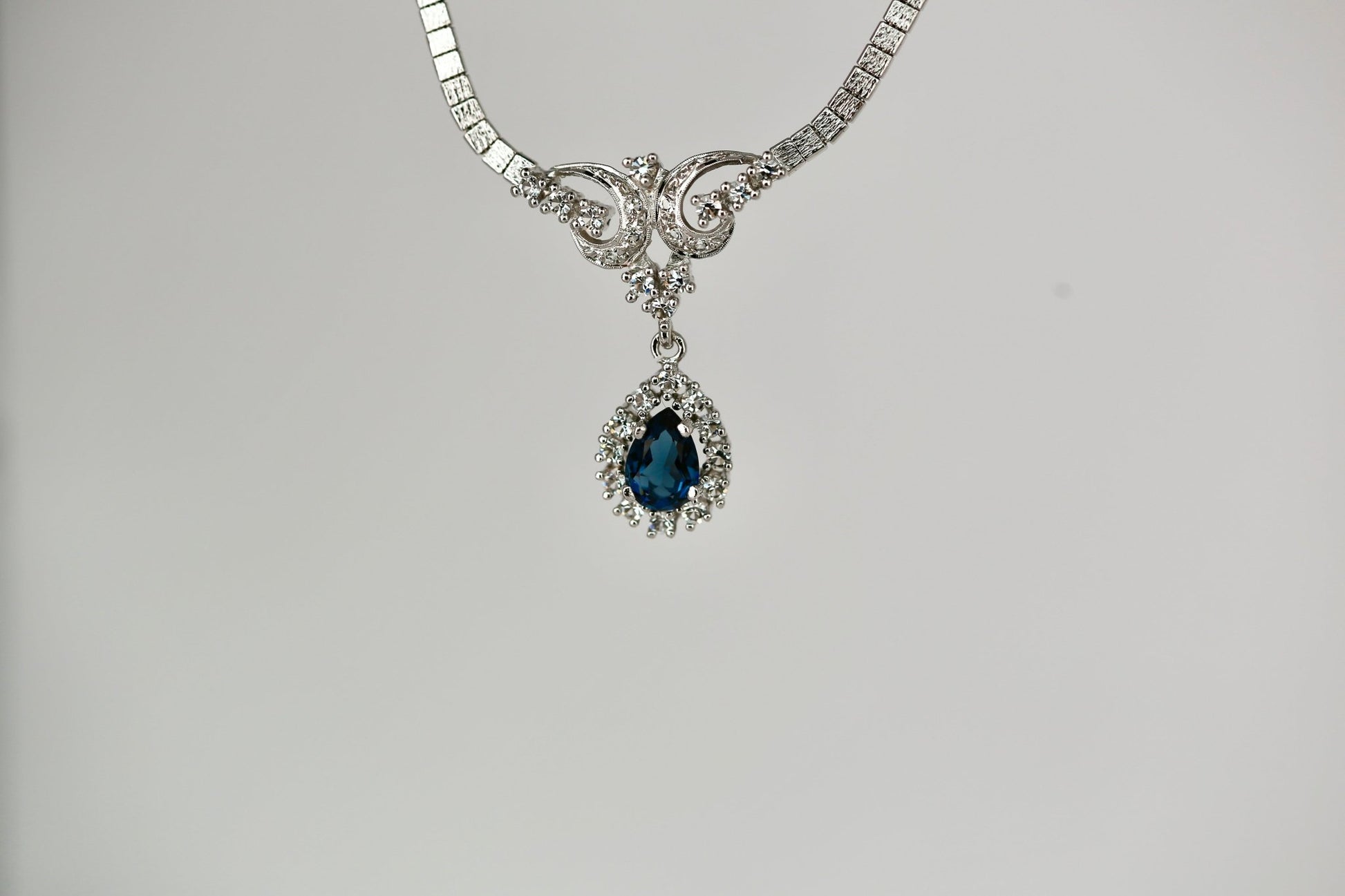 Twilight Sorceress - The Love Witch