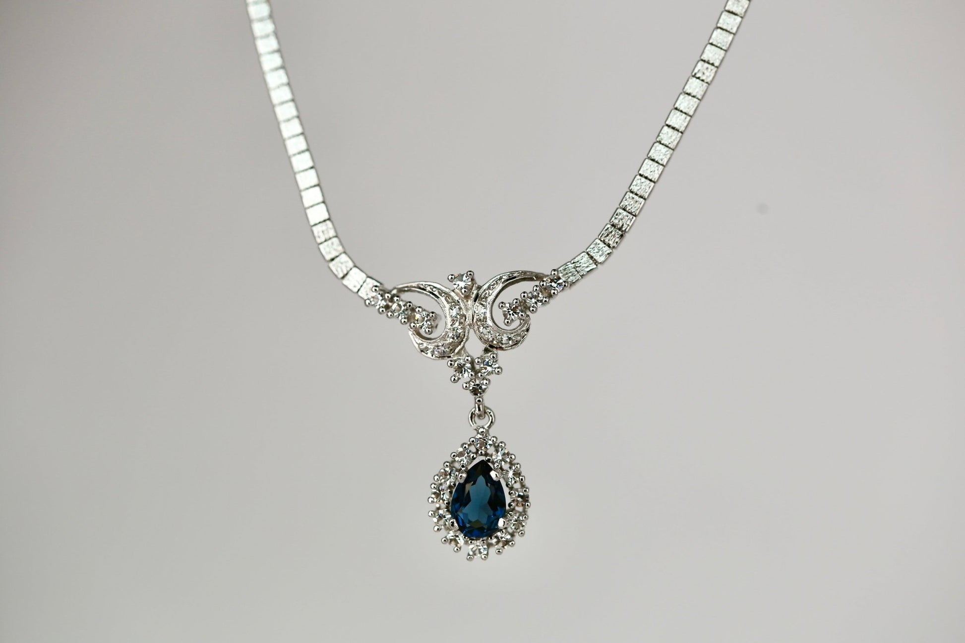 Twilight Sorceress - The Love Witch