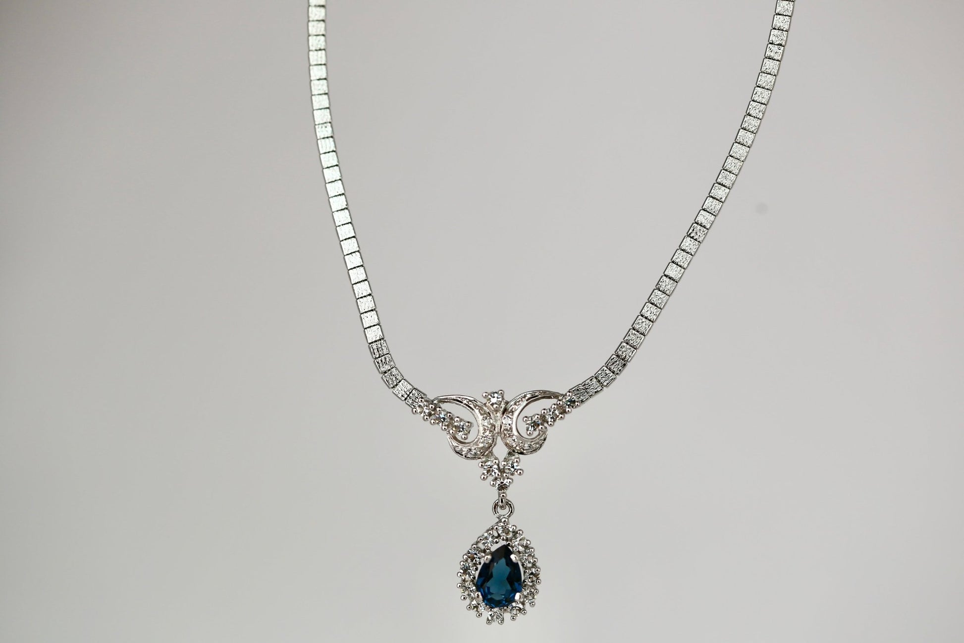 Twilight Sorceress - The Love Witch